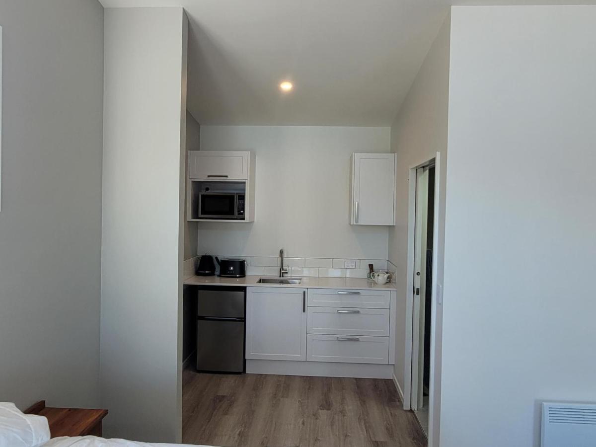 Taimana Boutique Motel Diamond Harbour Экстерьер фото